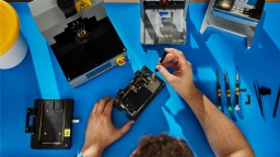 Apple opens doors to used parts for iPhone repairs